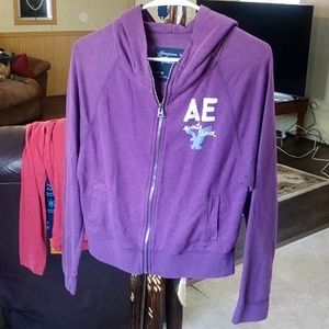 American Eagle purple "For Ever Be Free Peace & Music" zip up hooded jacket Sz.M